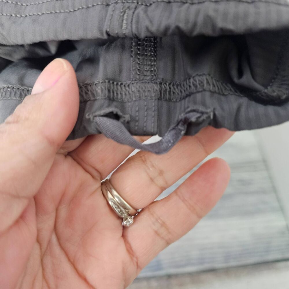 Lululemon Studio Crop Soot Light Charcoal Gray Drawstring Waist Pants Sz 4 - Picture 13 of 15